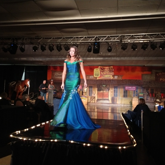 Rachel Allan Dress - Picture 7 of 8